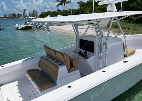 Bahama 35 Open image