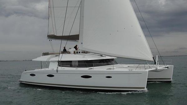 Fountaine Pajot Victoria 67 