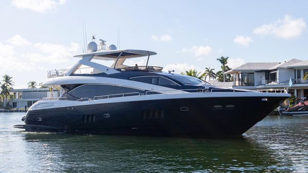 Sunseeker 86 Yacht