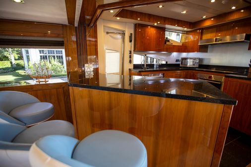 Sunseeker 86 Yacht image