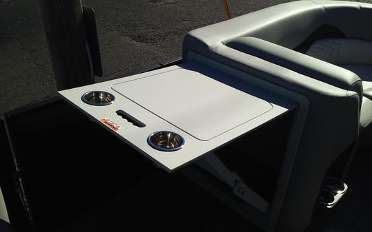 Manitou Encore image