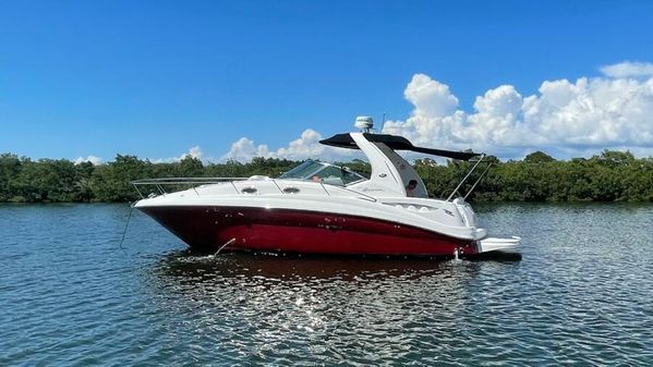 Sea Ray 320 Sundancer image