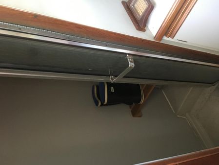 Carver 32 Flybridge image