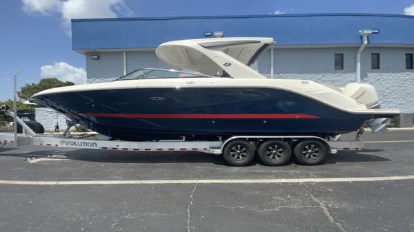 Sea Ray 310 SLX OB 