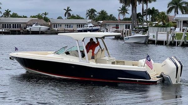 Chris-Craft Calypso 30