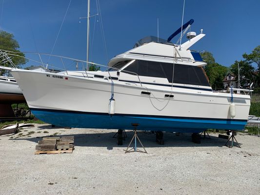 Bayliner 3270 Motoryacht - main image