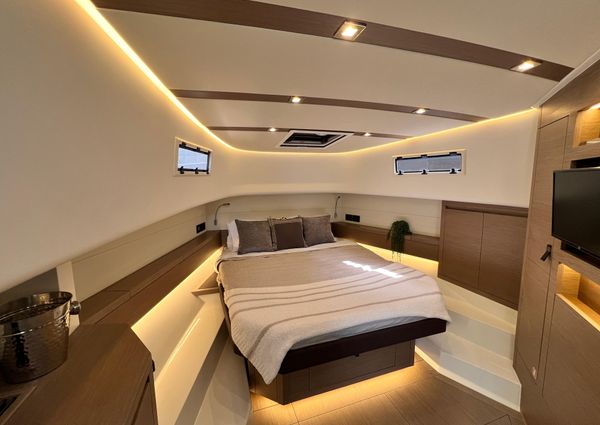 Pardo Yachts 43 image