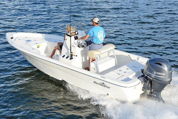 NauticStar 2140 Sport - main image