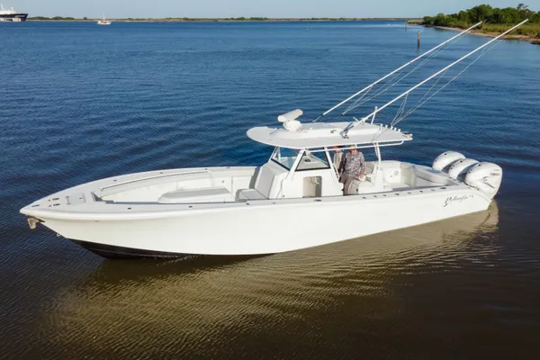 Yellowfin 39 Offshore image