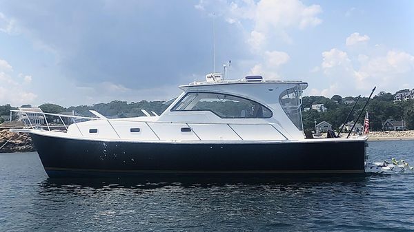 Mainship Pilot 34 Sedan 