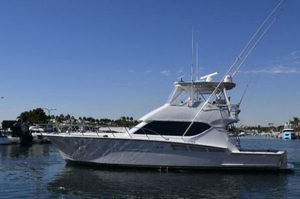 Hatteras 50 Convertible - main image