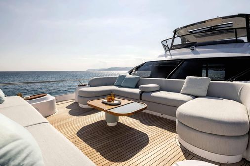 Azimut Fly 72 image