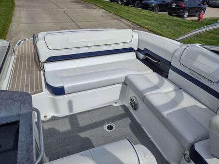 Formula 270 Bowrider image