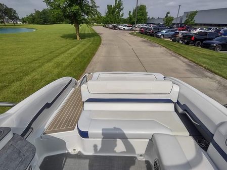 Formula 270 Bowrider image