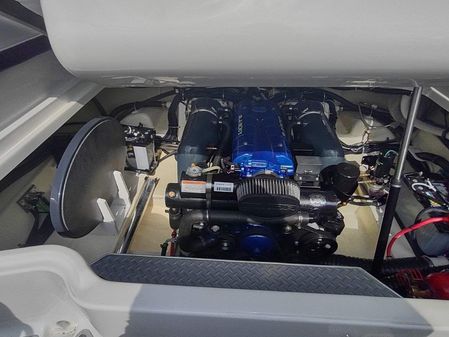 Formula 270 Bowrider image