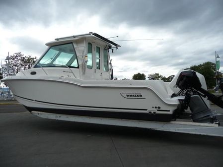 Boston Whaler 285 Conquest Pilothouse image