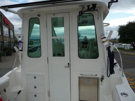 Boston Whaler 285 Conquest Pilothouse image