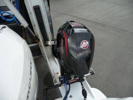 Boston Whaler 285 Conquest Pilothouse image