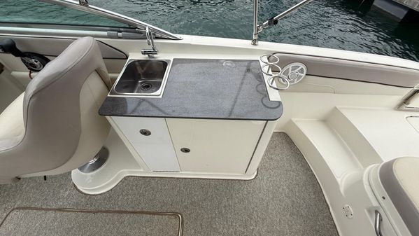 Sea Ray 280 Sundeck image