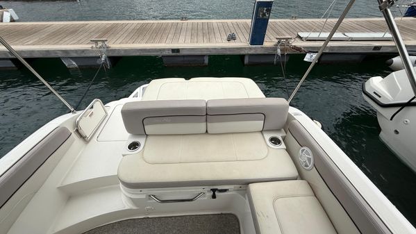 Sea Ray 280 Sundeck image