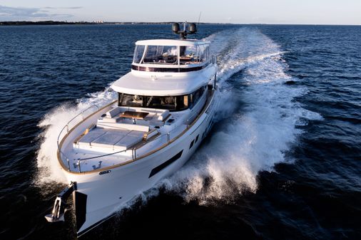 Sirena 68 image