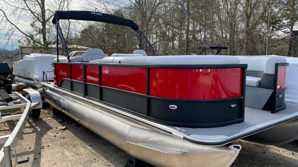 Bentley Pontoons 220 Legacy Navigator