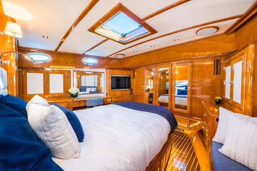 Hinckley Talaria 55 MKII Motor Yacht image