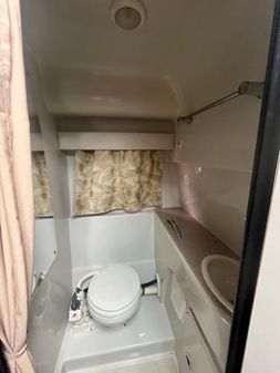 Crownline 294-CR image