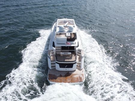 Galeon 660 Fly image