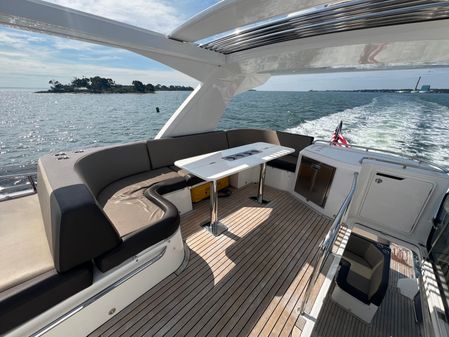 Galeon 660 Fly image