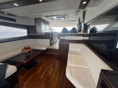 Galeon 660 Fly image