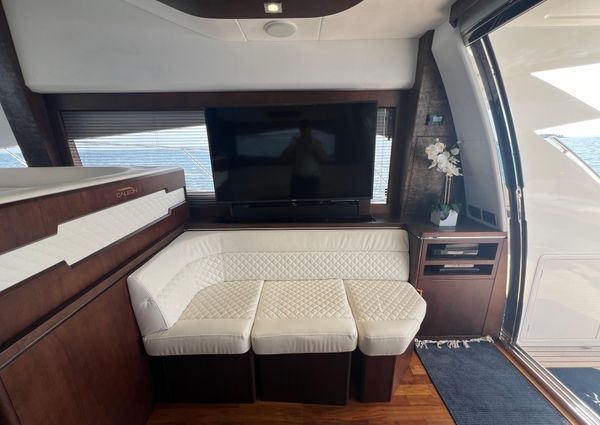 Galeon 660 Fly image