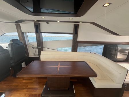 Galeon 660 Fly image