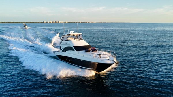 Sea Ray 58 Sedan Bridge image