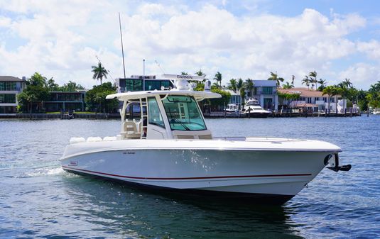 Boston Whaler 350 Outrage image