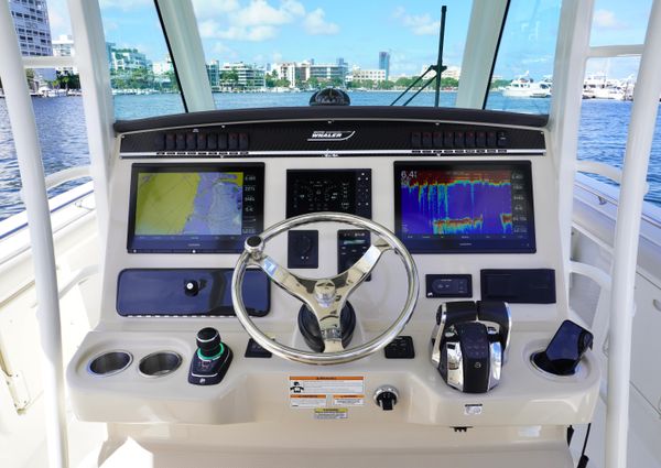 Boston Whaler 350 Outrage image