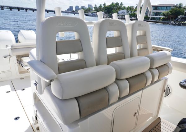 Boston Whaler 350 Outrage image