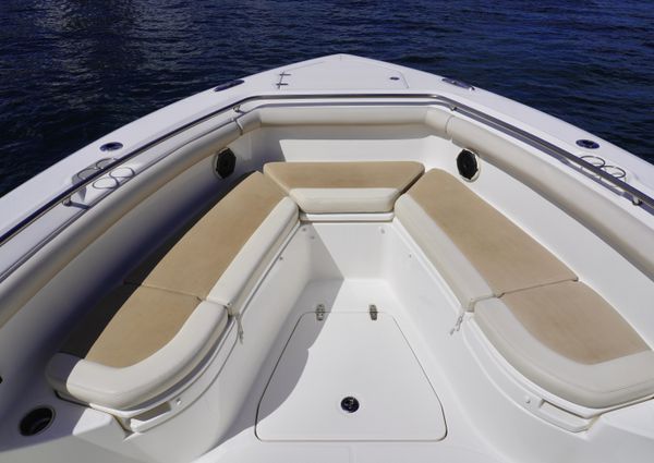 Boston Whaler 350 Outrage image