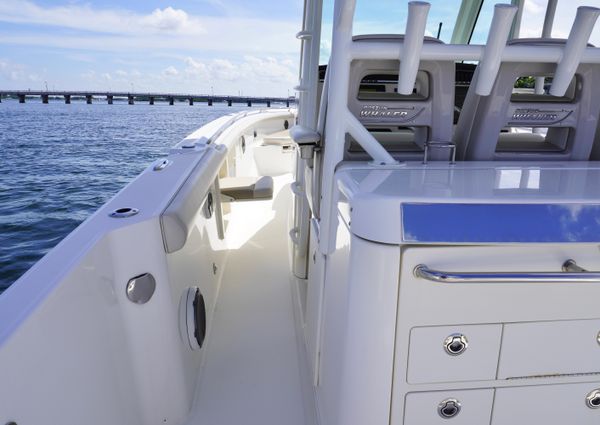 Boston Whaler 350 Outrage image