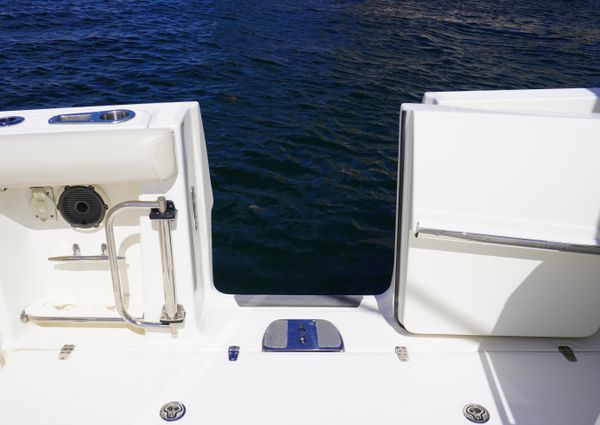 Boston Whaler 350 Outrage image