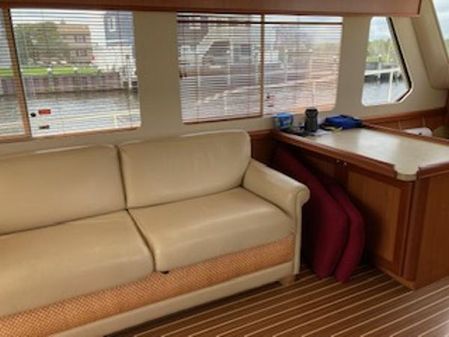 Mainship 34 Trawler image