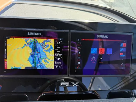 Sea Ray SLX 260 Outboard image