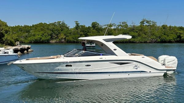 Sea Ray 310 SLX