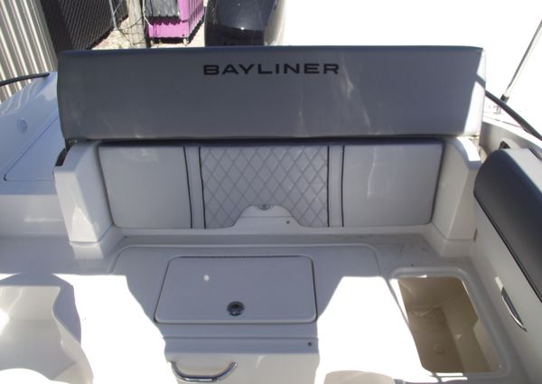 Bayliner D20 image