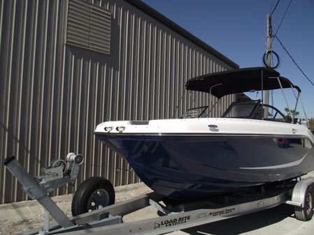 Bayliner D20 image