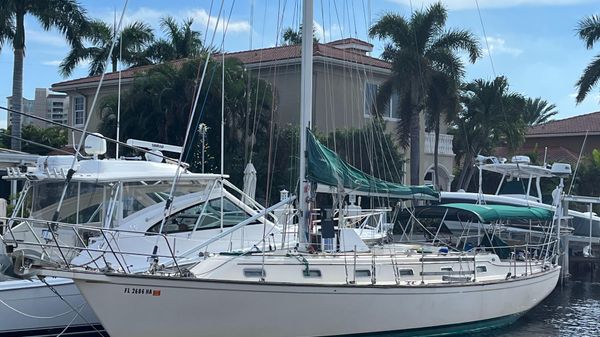 Island Packet 44