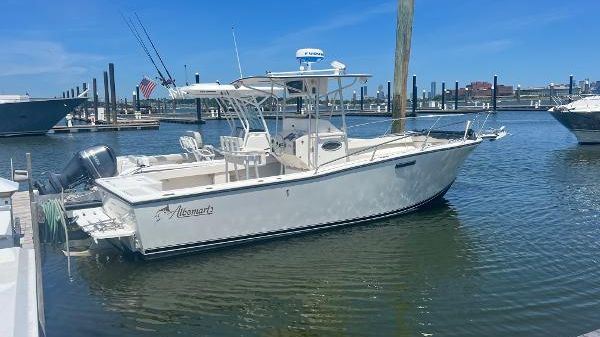 Albemarle 260 Center Console 
