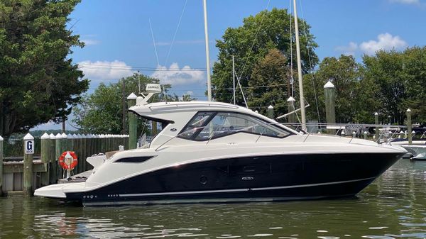 Sea Ray Sundancer 350 Coupe 