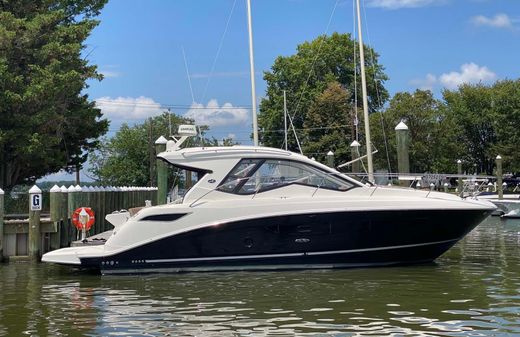 Sea Ray Sundancer 350 Coupe image