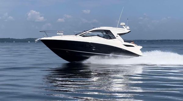 Sea Ray Sundancer 350 Coupe image